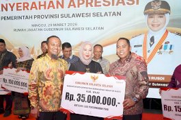 Pemkab Wajo Raih Apresiasi Pemprov Sulsel, Bukti Kinerja Ekonomi Terus Menguat