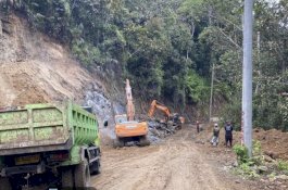 Pembangunan Jalan Seko Dipastikan Terus Berlanjut