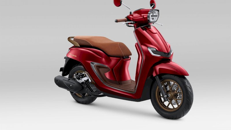 PT Astra Honda Motor (AHM) kembali memperkuat daya tarik skutik premium fashionable melalui penyegaran New Honda Stylo 160 dengan pilihan warna terbaru yang semakin menonjolkan karakter modern klasik berbalut nuansa retro elegan.