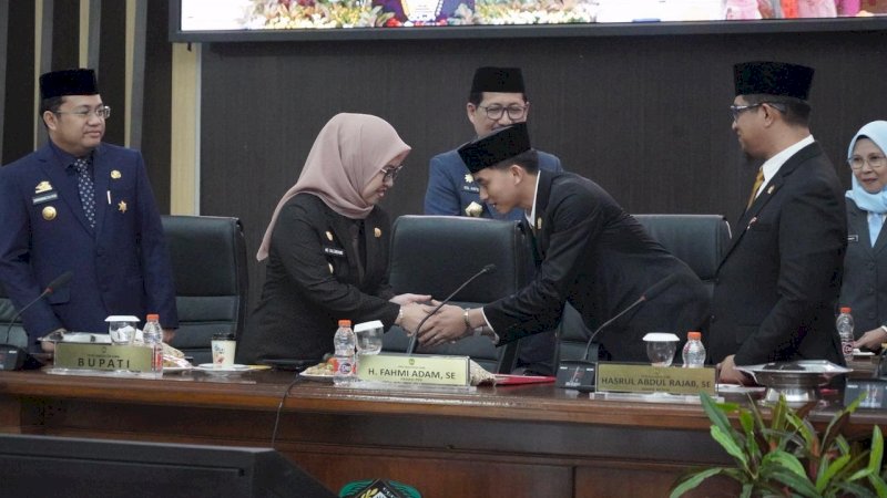 Hadiri Pelantikan Ketua DPRD Gowa, Bupati Talenrang Harap Sinergitas untuk Kesejahteraan Masyarakat