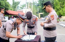 Mutasi Pejabat Polres Wajo, Kapolres Tekankan Profesionalisme dan Pelayanan Publik