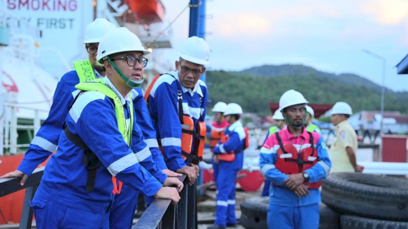 Pertamina mengingatkan masyarakat untuk membeli LPG melalui penyalur resmi guna menjamin kualitas dan harga sesuai ketentuan, serta memanfaatkan layanan pengaduan melalui Pertamina Call Center 135 jika menemukan kendala.