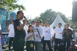 Gubernur Sulsel Hadir Langsung, Jalan Sehat HUT Parepare Berlangsung Meriah