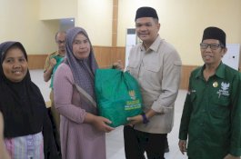 Bupati Bantaeng Serahkan Bantuan Sembako kepada 670 Mustahiq
