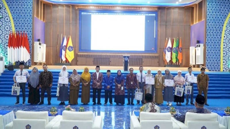 Acara Syawalan 1447 H dan pembukaan Darul Arqam Tahap III Dosen di Balai Sidang Muktamar Unismuh, Senin (13/4/2026).