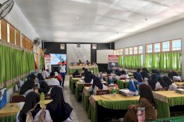 Asmo Sulsel Edukasi 40 Siswa SMPN 3 Sungguminasa Gowa, Tanamkan Kesadaran Safety Riding Sejak Dini