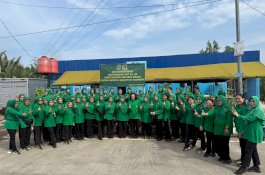 Rangkaian HUT 80, Persit Denintel Kodam XlV Hasanuddin Tanam Pohon Serentak di Tello Baru