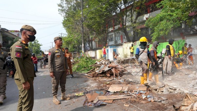 Pemprov Sulsel Tertibkan Lapak di Kawasan SMKN 4 Makassar