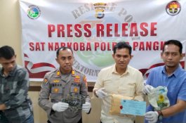 Polisi Pastikan Bungkusan yang Ditemukan Nelayan Pangkep di Laut  adalah Narkotika