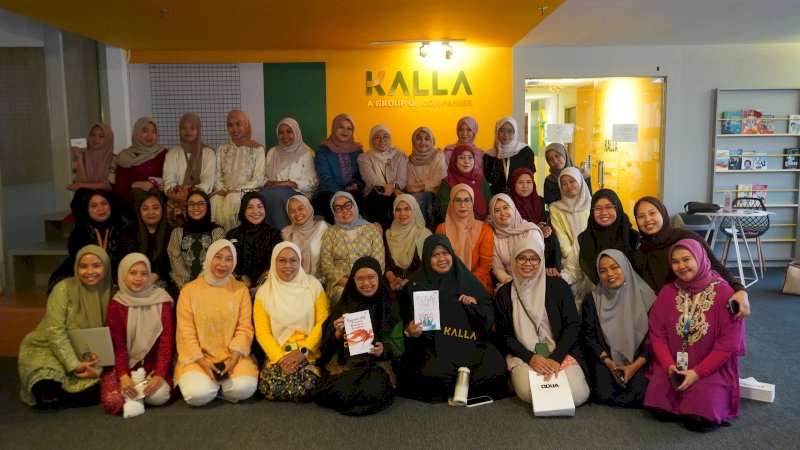 Melalui program Kartini Talks bertajuk &ldquo;Beyond Capability: Rethinking How Women Choose, Prioritize, & Live&rdquo;, KALLA menghadirkan ruang diskusi yang menyoroti kontribusi perempuan dalam kepemimpinan dan pengambilan keputusan di perusahaan.