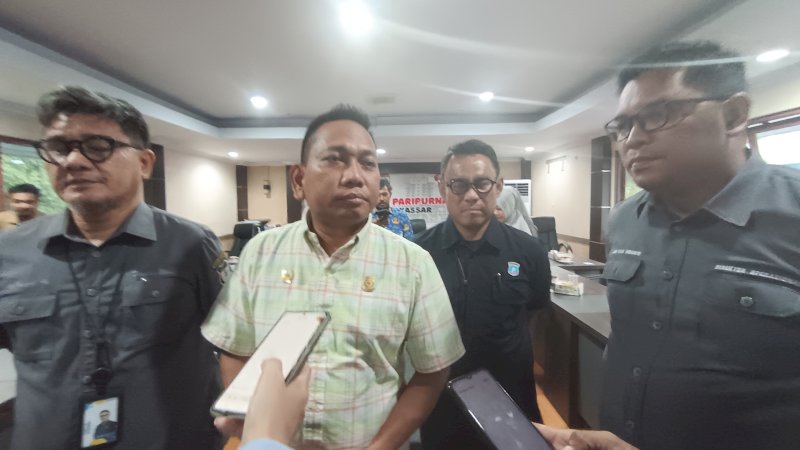 Dalam Rapat Dengar Pendapat (RDP) bersama pelaku usaha dan Perumda Parkir Makassar