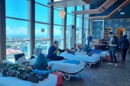 Aston Makassar dan BRI Kolaborasi CSR, 60 Kantong Darah Terkumpul Jelang HUT ke-14