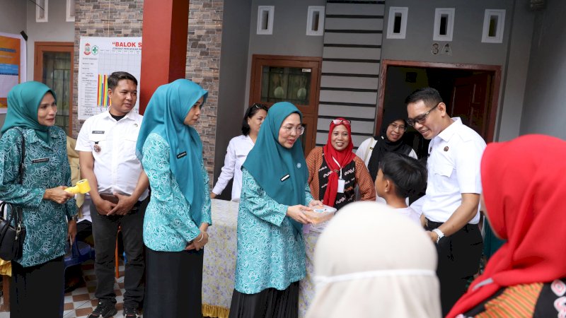 Melinda Aksa Kunjungi Sejumlah Posyandu di Kota Makassar Pantau Tumbuh Kembang Anak