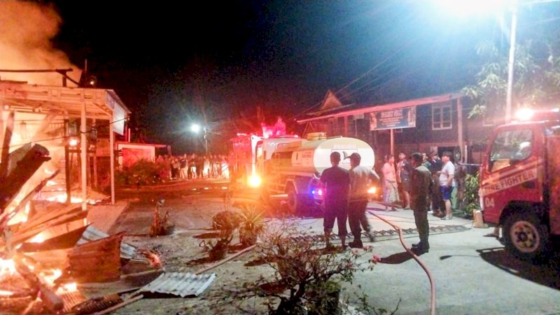 Rumah dan Toko Sutera Terbakar, Kerugian Capai Miliaran 