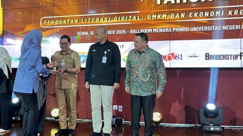 Sekda Parepare Apresiasi LPPL Radiao Suara Bandar Madani Raihan Berita Terbaik KPID Award Sulsel