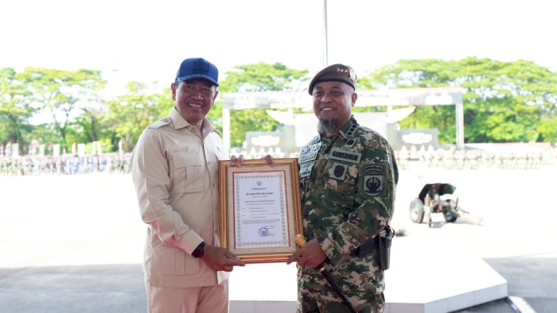 Wakil Menteri Pertahanan RI Kukuhkan 500 Komcad ASN Pemprov Sulsel