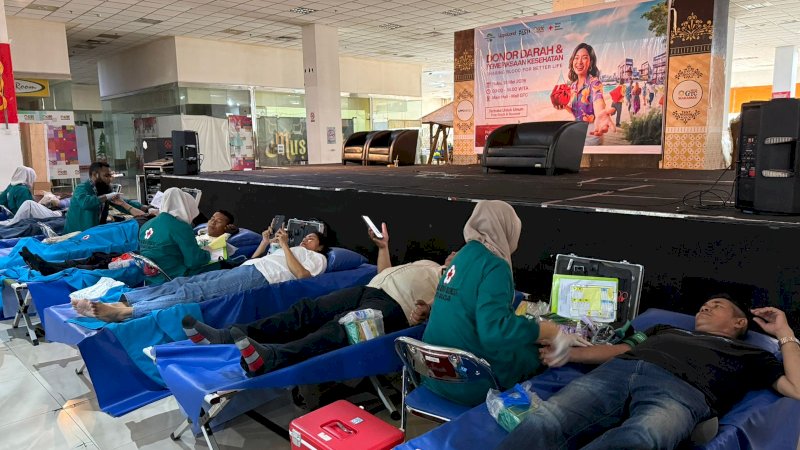 Peringatan Hari Hipertensi Sedunia 2026 dimanfaatkan PT Gowa Makassar Tourism Development Tbk (GMTD) menggelar kegiatan donor darah dan pemeriksaan kesehatan gratis yang digelar di Main Hall Mall GTC, Rabu (13/5/2026)