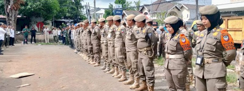 53 Tahun Kuasai Fasum, 178 Lapak PKL di Kecamatan Mariso Ditertibkan 