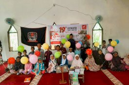 Rayakan HUT ke-19, Gowata Sakti Motor dan Komunitas Honda Salurkan Donasi Al-Qur’an di Gowa