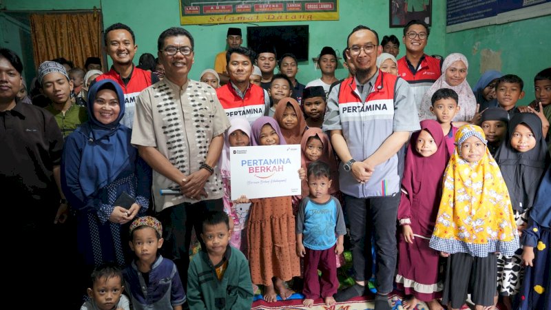 PT Pertamina Patra Niaga Regional Sulawesi kembali menunjukkan komitmennya dalam menghadirkan manfaat sosial bagi masyarakat melalui program Pertamina BERKAH (Bersama Berbagi Kebahagiaan) yang digelar di Yayasan Al Aqza, Kecamatan Tallo, Kota Makassar, Kamis (15/5/2026).