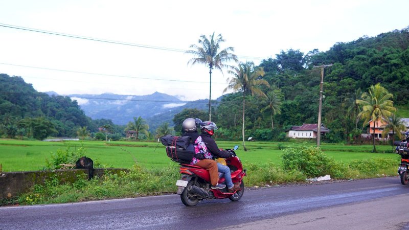 Melalui kampanye keselamatan berkendara #Cari_Aman, Astra Motor wilayah Sulawesi Selatan kembali mengingatkan pentingnya memperhatikan aspek keselamatan saat membawa barang menggunakan sepeda motor