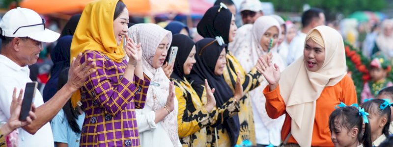 Bunda PAUD Bantaeng Lepas Ratusan Peserta Karnaval Hardiknas 2026