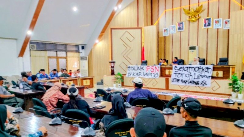 DPRD Wajo Terima Aspirasi Pedagang-PMII, Relokasi Pasar Wiringpalannae Ditolak