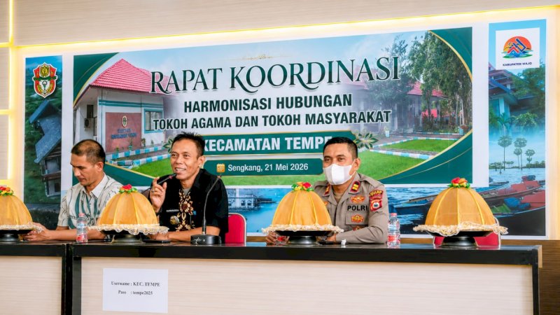 Camat Aldi Mulyadi Gandeng Kapolsek Tempe Kolaborasi Kepala Lingkungan Wujudkan &ldquo;Tempe Mapaccing&rdquo;