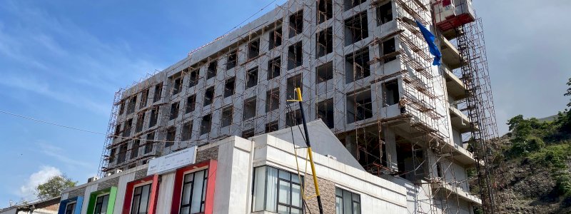 Kalla Beton Suplai Material Rp1,4 Miliar untuk Proyek Hotel Azana Style Morowali