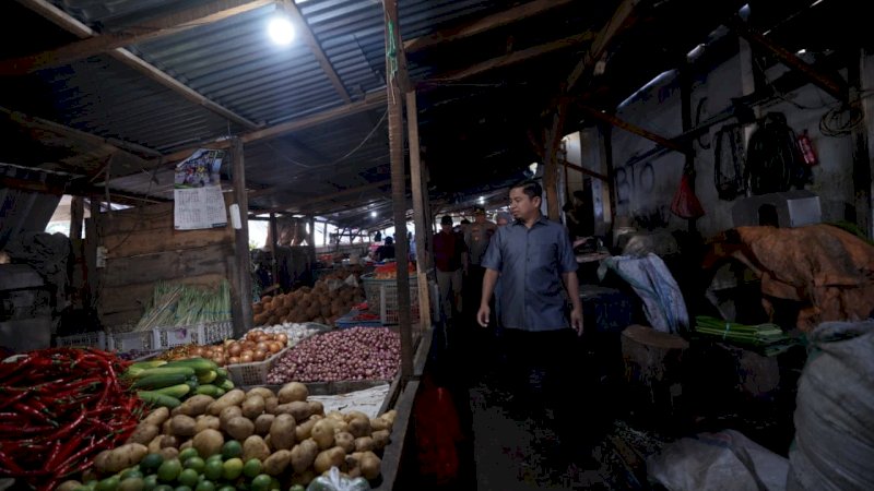 Pastikan Harga Tetap Terkendali, Pemkot Parepare Sidak Sembako di Pasar Tradisional Lakessi