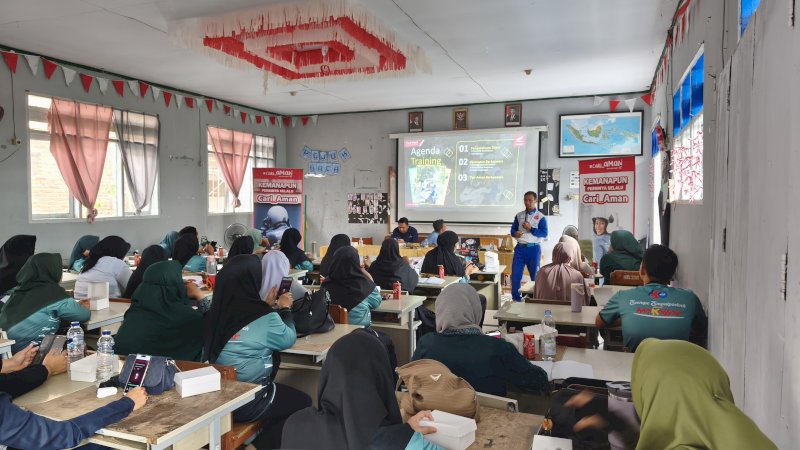 Astra Motor Sulawesi Selatan, Asmo Sulsel, Safety Riding, Cari_Aman, SMPN 40 Makassar, Berita Makassar, Edukasi Honda