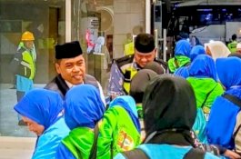 Bupati Wajo Sambut Langsung Kepulangan 384 Jamaah Haji Kloter 4 di Bandara Hasanuddin