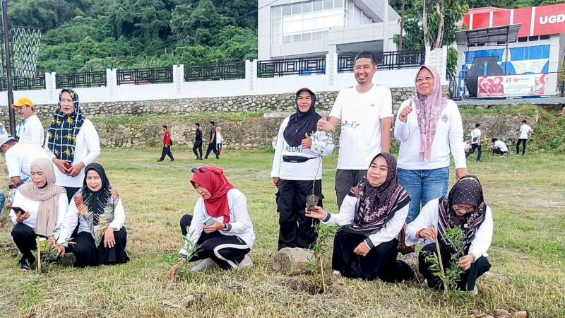 Wajo Bergerak! Penanaman Pohon dan Kerja Bakti Warnai Hari Lingkungan Hidup Sedunia 2026