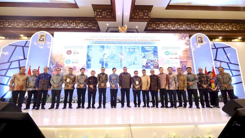 Konferensi Nasional Pengembangan Ekonomi Daerah (KNPED) 2026 yang mengusung tema &lsquo;Akselerasi Pertumbuhan Ekonomi Daerah melalui Sinergi Kebijakan Lintas Sektor&rsquo;.