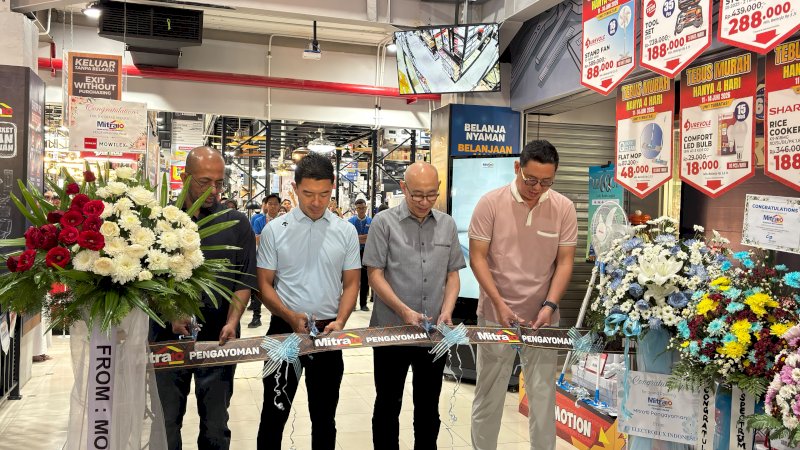 Mengambil lokasi strategis di Gedung Mitra10 Pengayoman, cabang baru ini menjadi toko ke-3 di Makassar sekaligus toko ke-32 ATRIA yang tersebar di seluruh Indonesia.