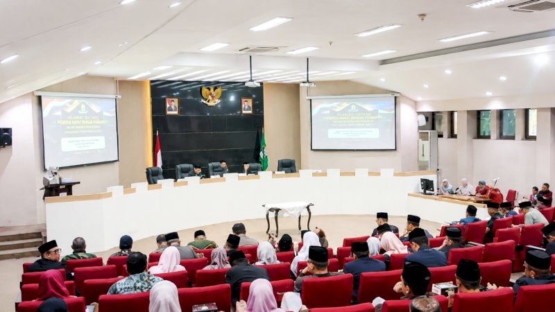 Dewan Perwakilan Rakyat Daerah (DPRD) Kota Makassar menetapkan dua keputusan strategis sekaligus: mengetok palu pengesahan Perda Penyelenggaraan Perhubungan dan meresmikan pembentukan Panitia Khusus (Pansus) Raperda Tata Bangunan.