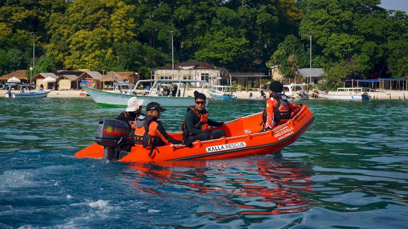 Para personel Kalla Rescue kembali menggelar pelatihan water rescue di wilayah Pulau Samalona, Kota Makassar, Sabtu (13/6/2026) lalu.