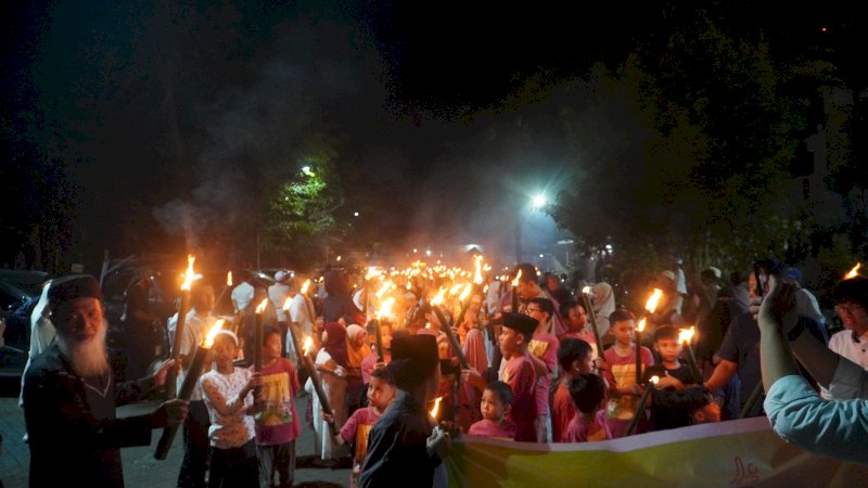 Pawai obor merayakan 1 muharram 1448 H