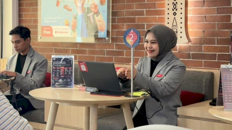 Telkomsel Area Pamasuka (Papua, Maluku, Sulawesi, dan Kalimantan) memperluas penyediaan layanan inklusif yang ramah disabilitas bagi pelanggan Teman Tuli