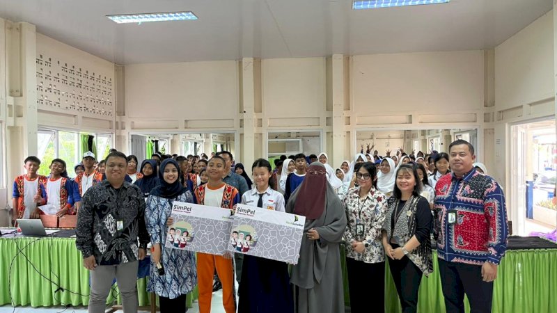 Acara tersebut dirangkaikan dengan penyerahan simbolis rekening Simpanan Pelajar (SimPel) langsung kepada para siswa.kegiatan edukasi yang dihadiri oleh 120 pelajar di SMP Negeri 2 Mamuju