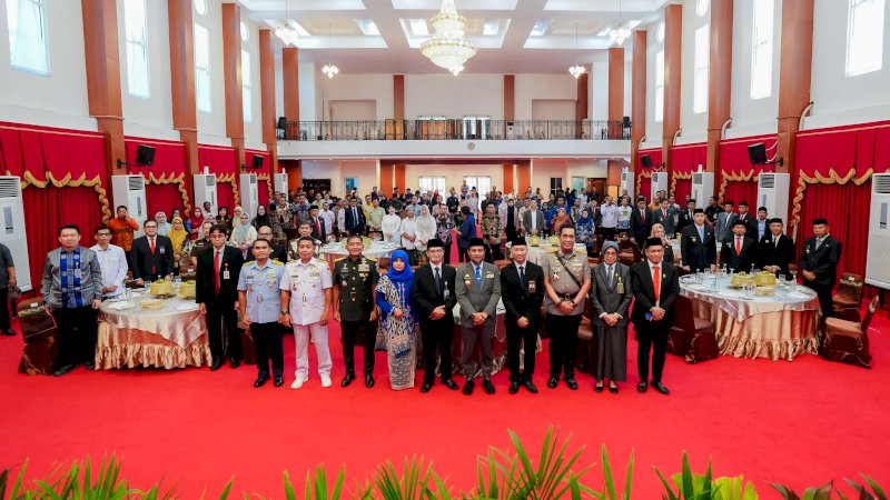 Gubernur Andi Sudirman Kukuhkan Mardiyanto Arif Rakhmadi sebagai Kepala Perwakilan BPKP Sulsel