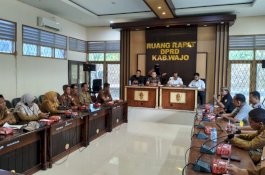 Soroti Keluhan Warga, DPRD Wajo Minta Pungutan Pengoporan Alas Hak Dihentikan