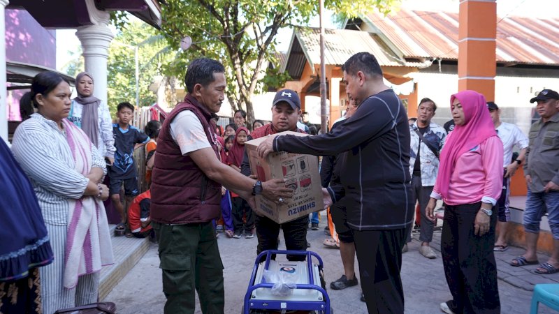 Appi Turun Langsung Bawa Sembako dan Genset untuk Warga Pulau Langkai dan Lanjukang