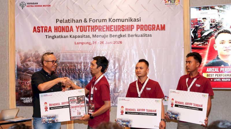 Astra Honda Youthpreneurship Program (AHYPP) yang diinisiasi oleh Yayasan Astra Honda Motor (Yayasan AHM),  24 bengkel binaan di berbagai wilayah Indonesia sukses mencatatkan akumulasi omzet fantastis menembus angka Rp7,9 miliar sepanjang setahun terakhir.