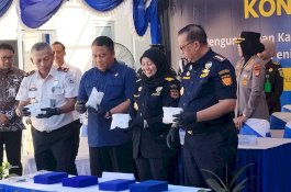 Bea Cukai Makassar Gagalkan Penyelundupan Sabu Asal Malaysia Bermodus Body Strapping