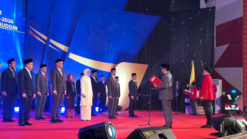 Rektor Universitas Hasanuddin (Unhas) menegaskan bahwa pelantikan pejabat di lingkungan kampus pada periode keduanya bukan sekadar agenda seremonial atau penyegaran organisasi (refreshment) semata