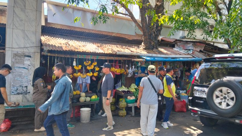 Lapak Berdiri 30 Tahun Berdiri, 20 Lapak di Telkomas Dibongkar Mandiri