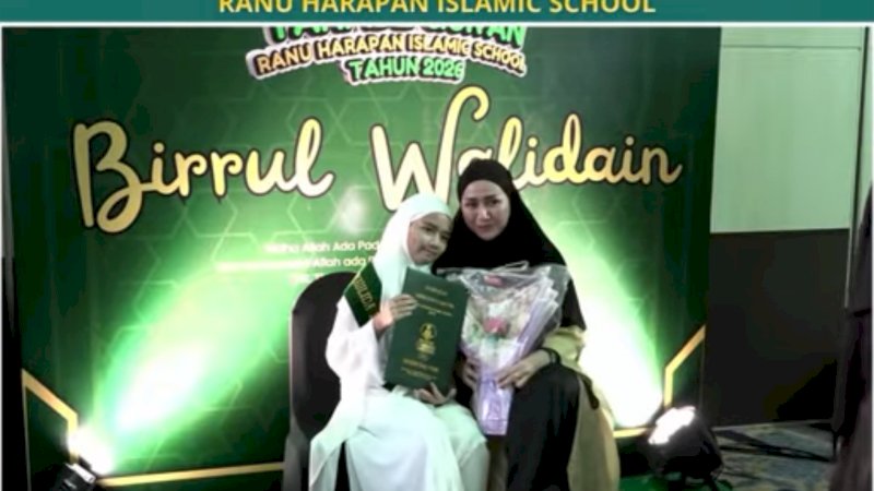 Di Balik Hafalan 29 Juz, Ada Doa Orang Tua dan Kesabaran Guru yang Tak Pernah Lelah