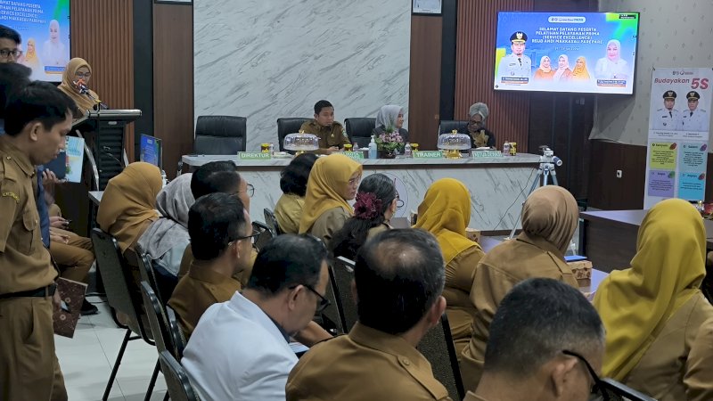 Buka Pelatihan Service Excellent, Tasming Hamid Minta Pelayanan RSUD Lebih Humanis