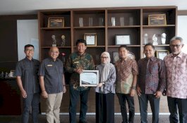 KALLA Kembali Raih Penghargaan Wajib Pajak Terbaik dan Terbesar dari Kanwil DJP Sulselbartra